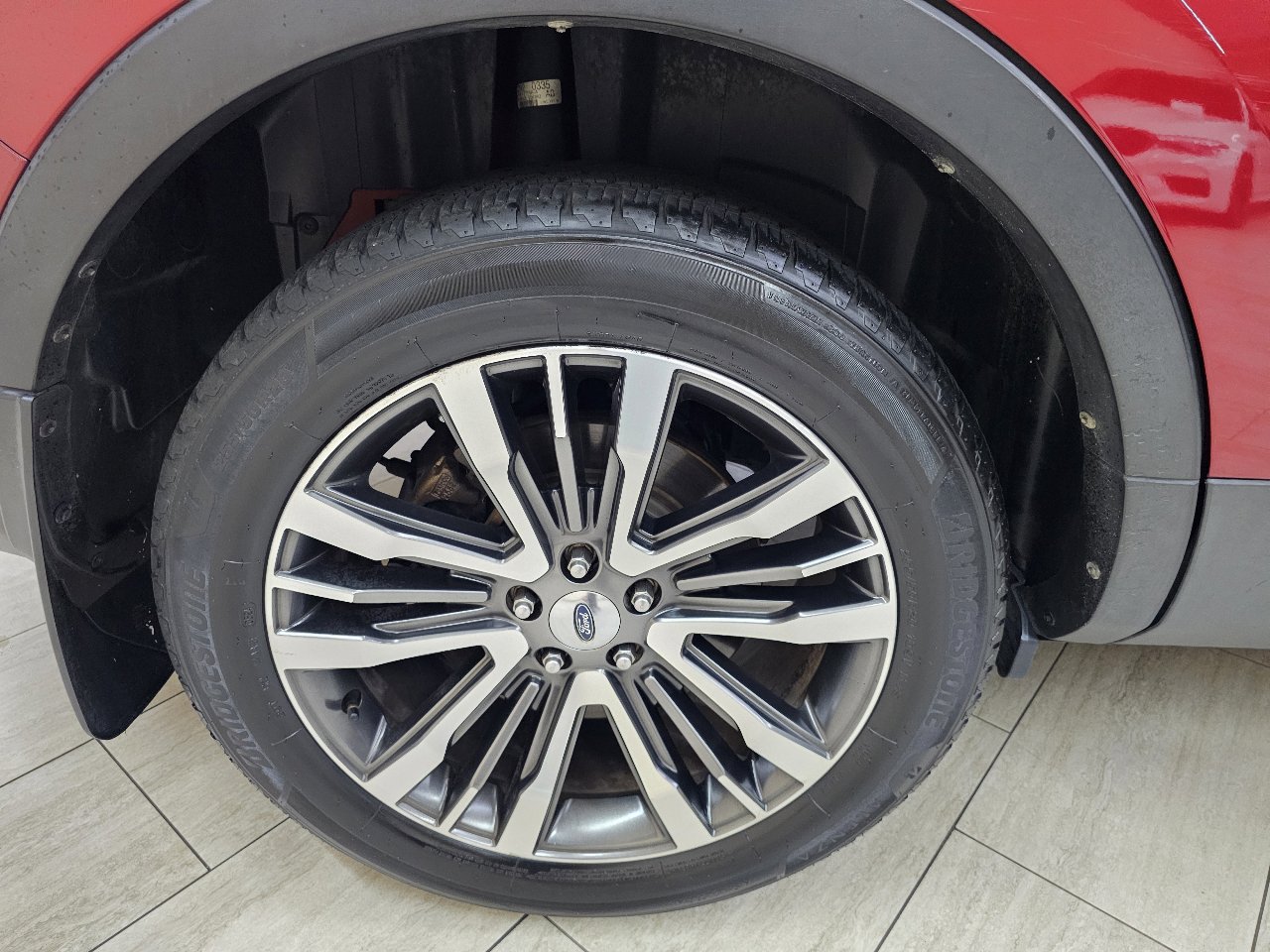 Used 2016 Ford Explorer Platinum image 45