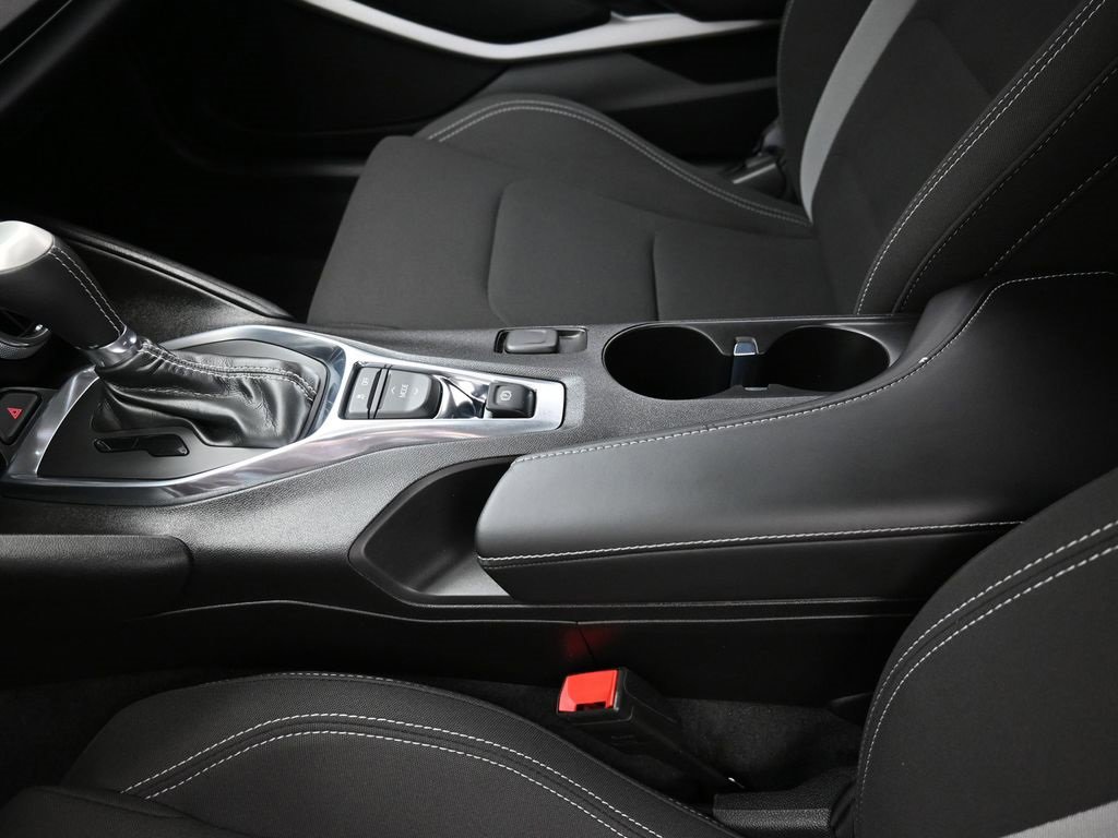 Used 2017 Chevrolet Camaro LT image 17