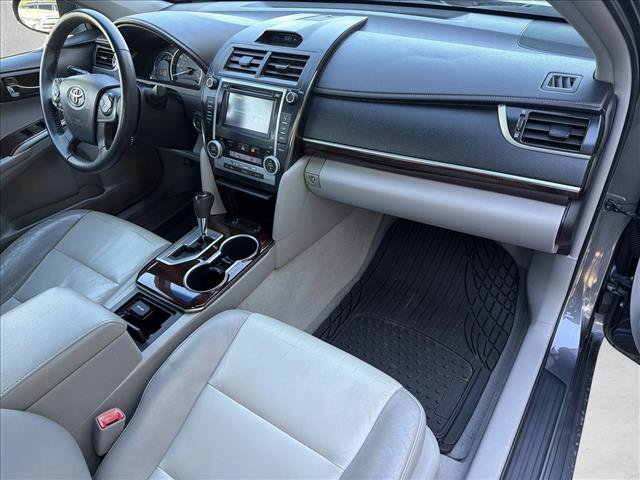 Used 2012 Toyota Camry XLE w/ Leather Pkg FWD image 26