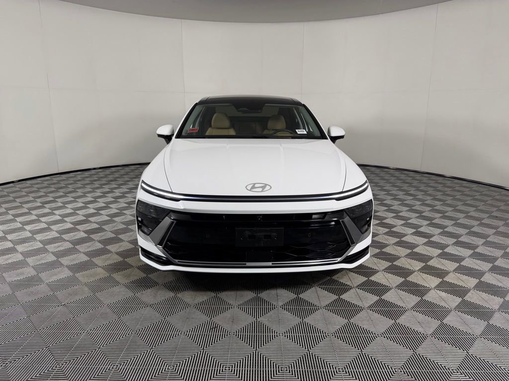 Used 2025 Hyundai Sonata Limited FWD image 7