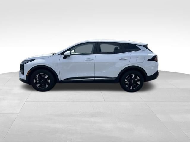 Used 2026 Kia Sportage LX FWD image 4
