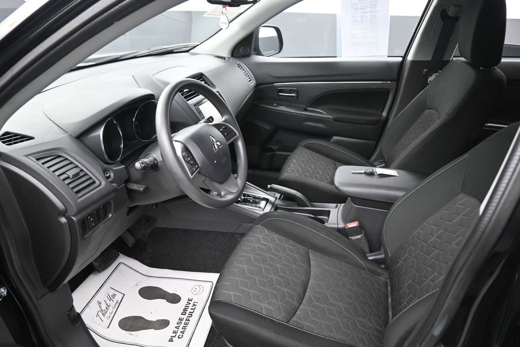 Used 2025 Mitsubishi Outlander Sport ES AWD/4WD image 21