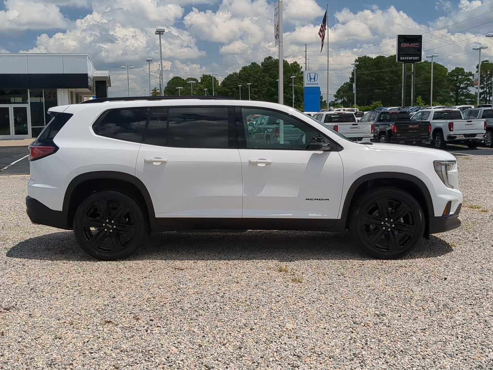 New 2025 GMC Acadia Elevation w/ Black Edition image 9