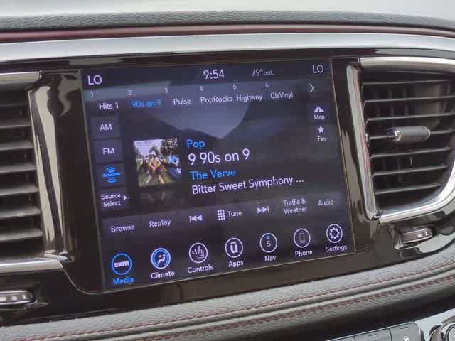 Used 2020 Chrysler Pacifica Limited w/ Advanced Safetytec Group FWD image 30