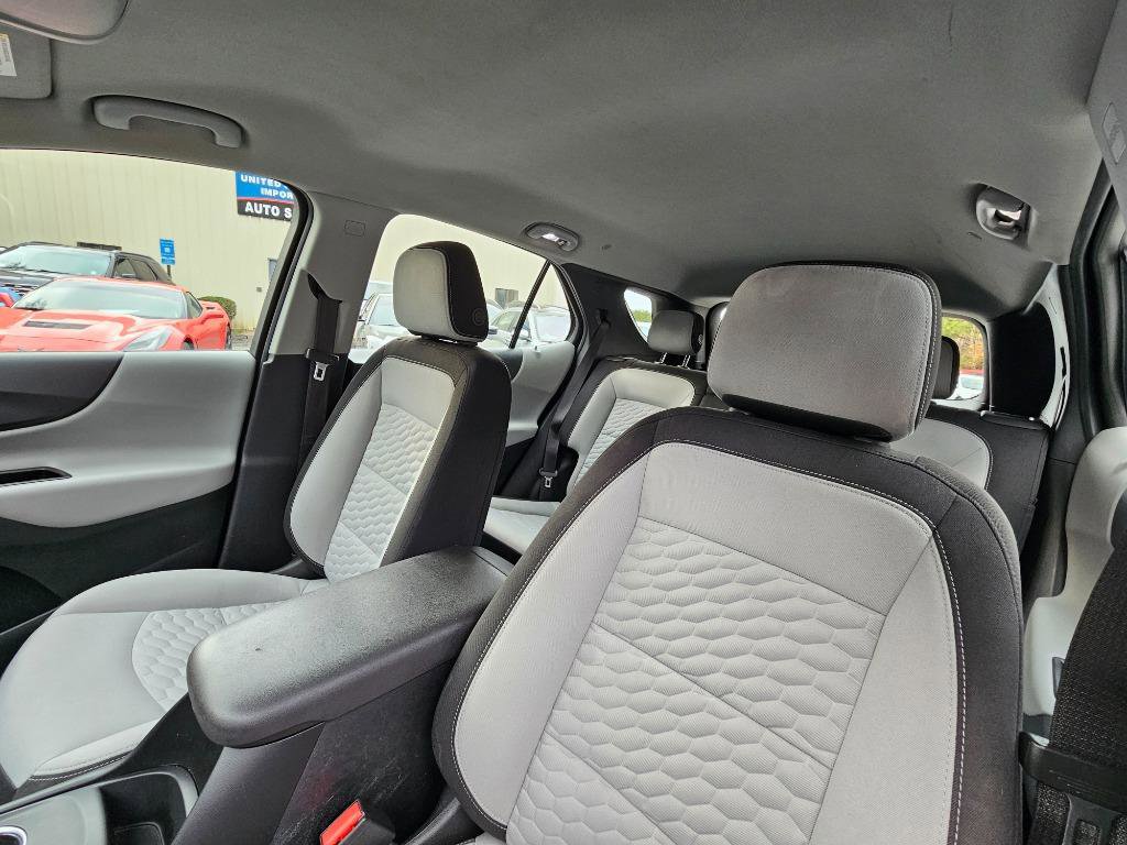 Used 2019 Chevrolet Equinox LS image 21