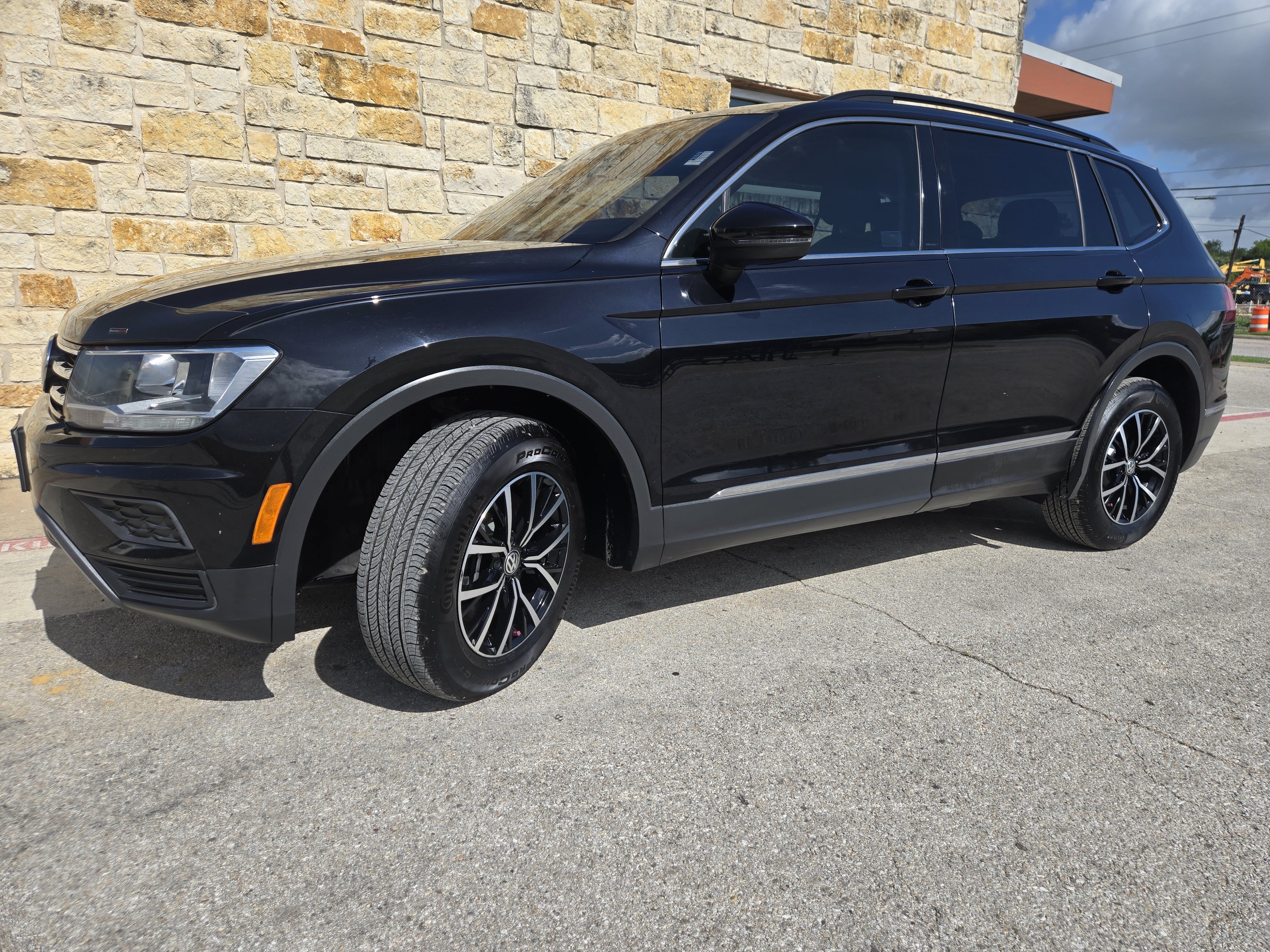 Used 2021 Volkswagen Tiguan S AWD/4WD image 2