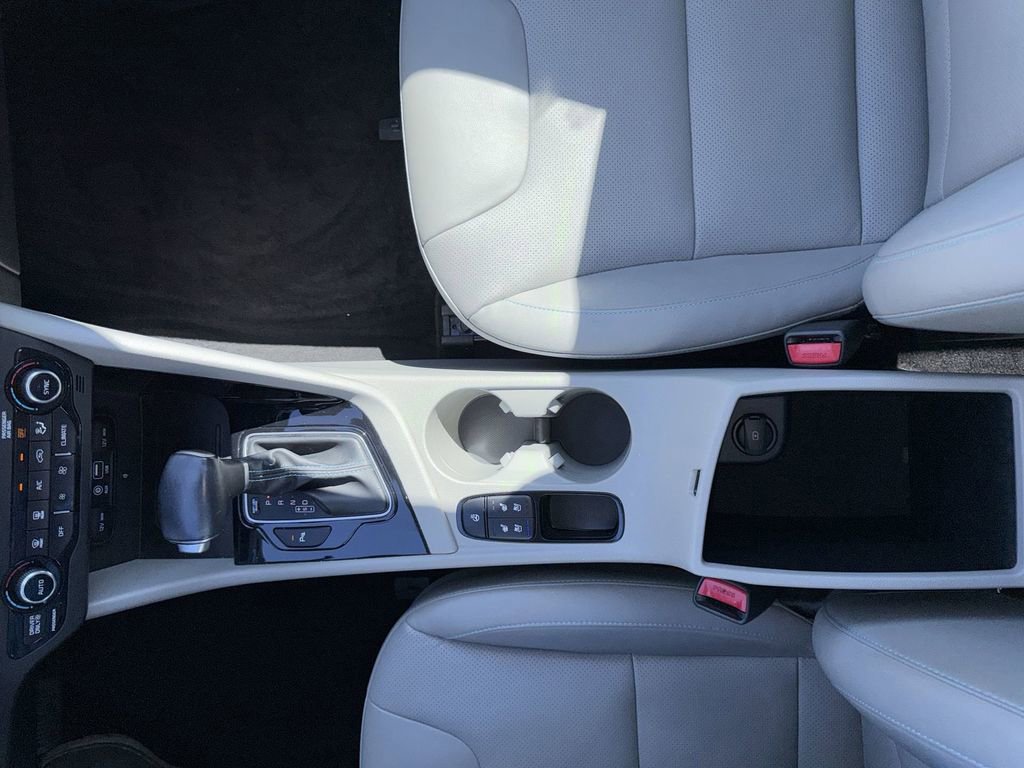 Used 2019 Kia Niro Touring image 23