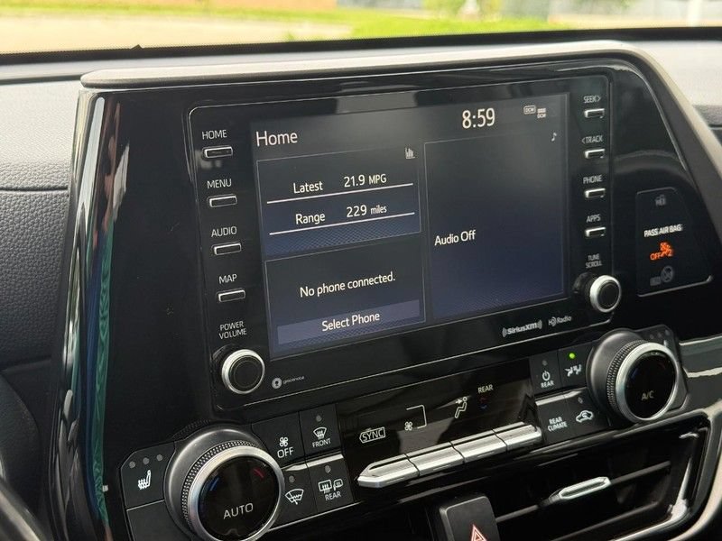 Used 2021 Toyota Highlander XLE AWD/4WD image 24