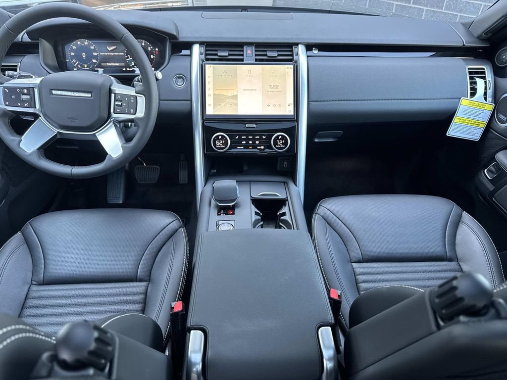 New 2026 Land Rover Discovery S AWD/4WD image 19