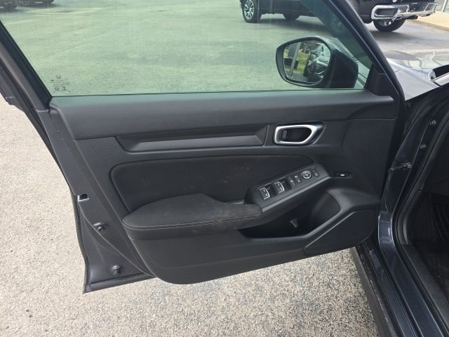 Used 2023 Honda Civic Sport image 12