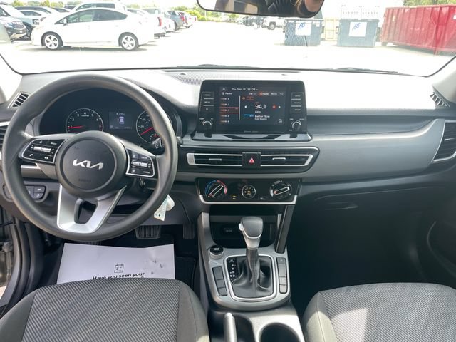 Used 2023 Kia Seltos LX AWD/4WD image 22