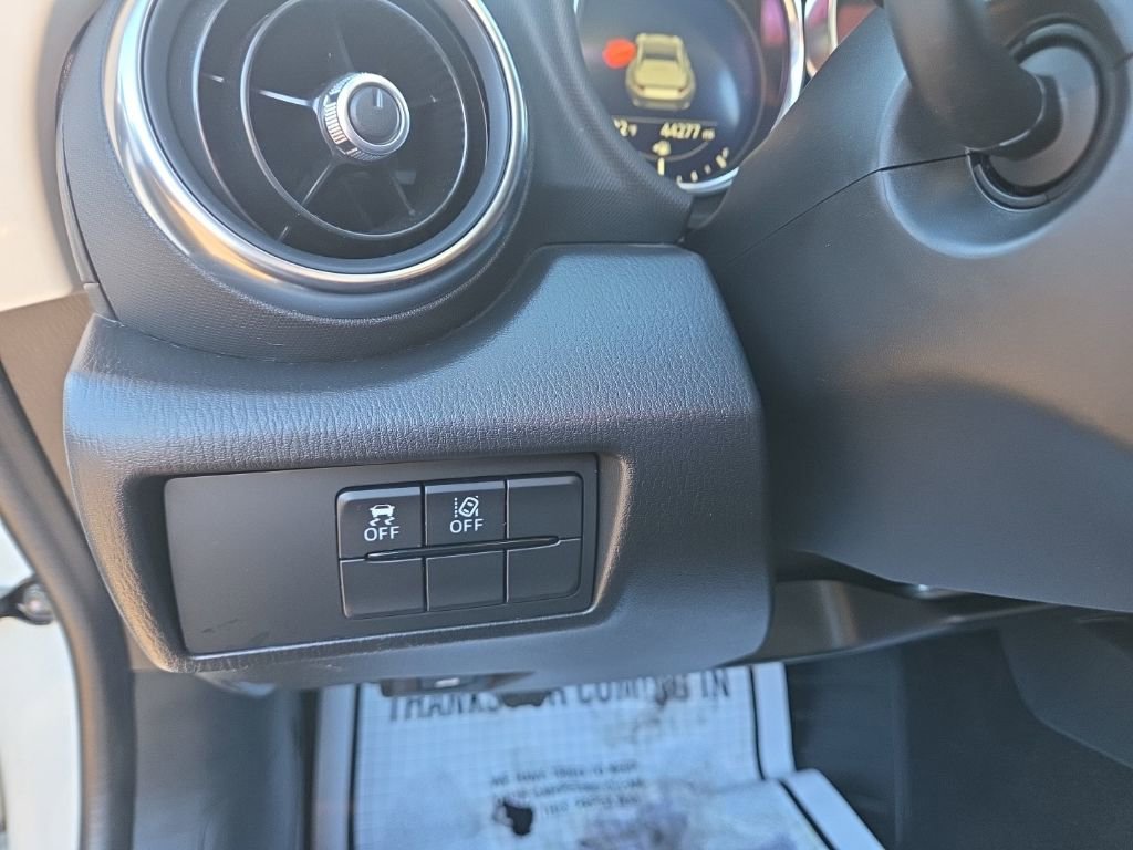 Used 2021 MAZDA MX-5 Miata RF Grand Touring image 25