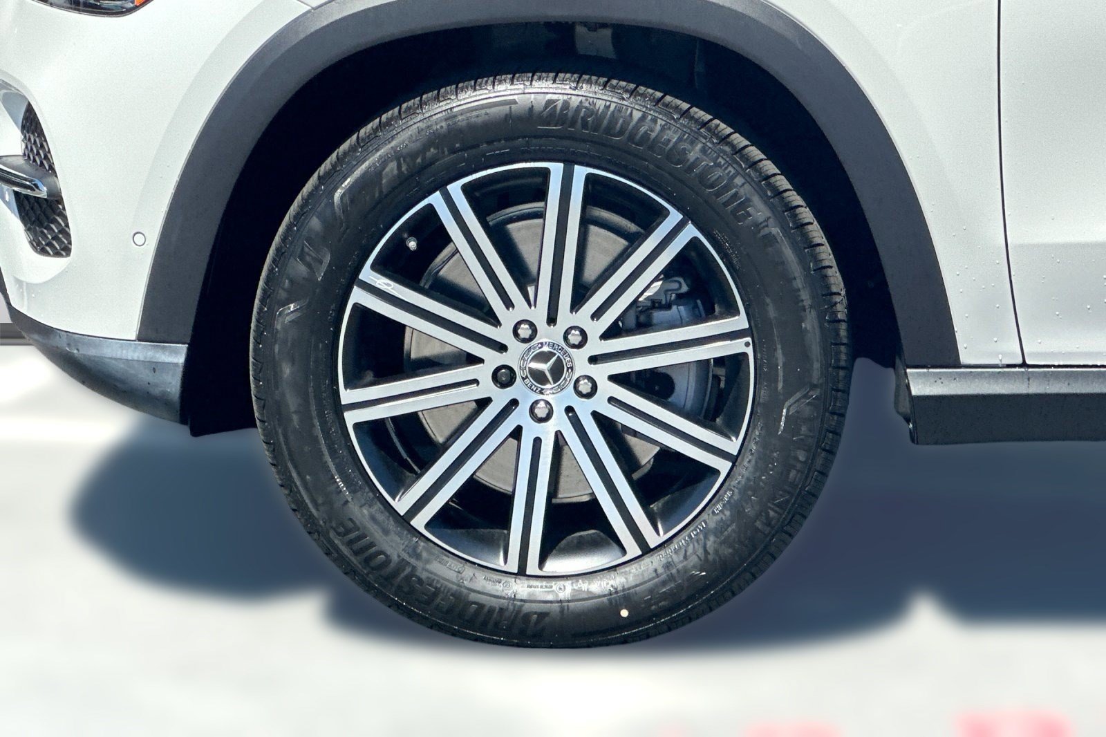 New 2026 Mercedes-Benz GLE 450e 4MATIC image 11