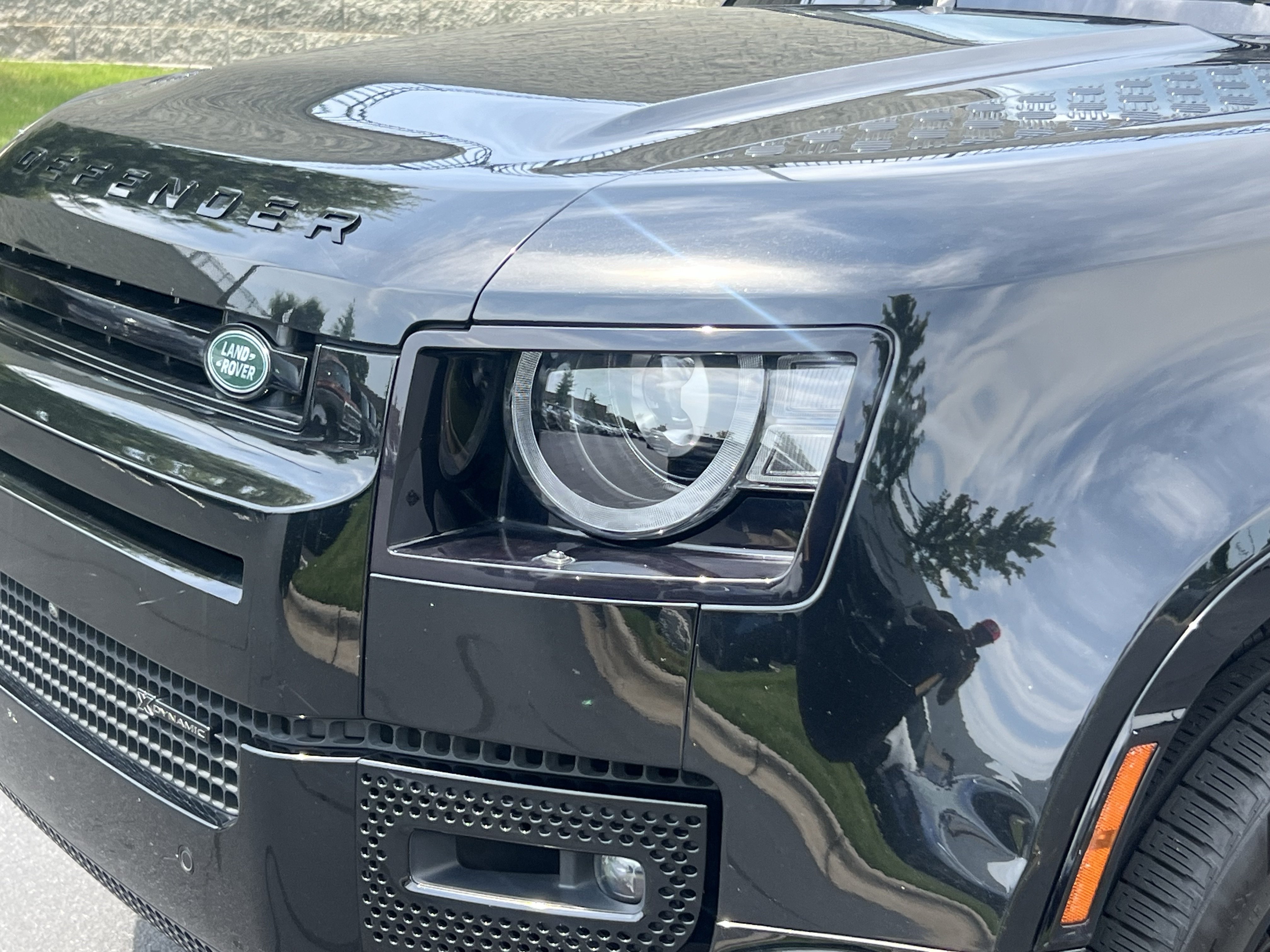 Used 2023 Land Rover Defender 130 X-Dynamic SE AWD/4WD image 12