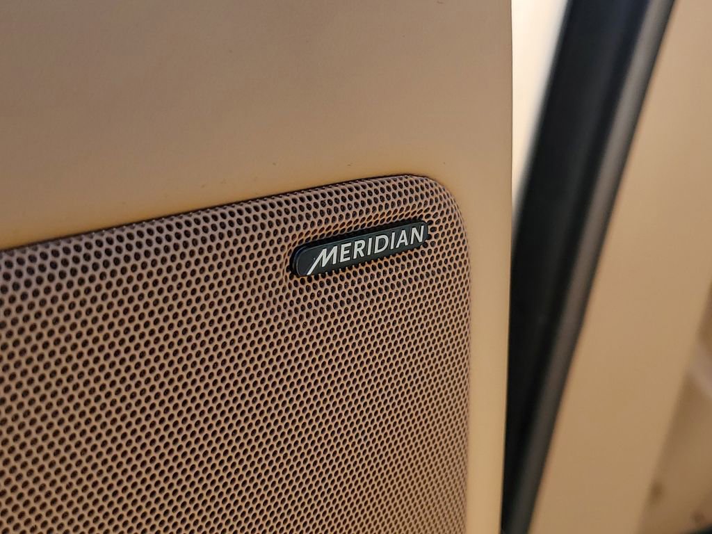 Used 2023 Land Rover Range Rover SE image 13