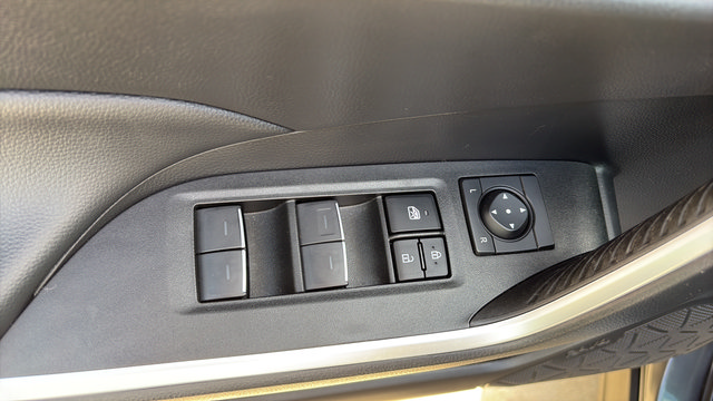 Used 2023 Toyota RAV4 XLE Premium AWD/4WD image 15