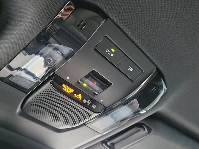 Used 2025 Toyota Land Cruiser AWD/4WD image 31
