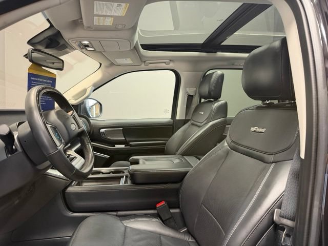 Used 2025 Ford Expedition Max Platinum AWD/4WD image 16