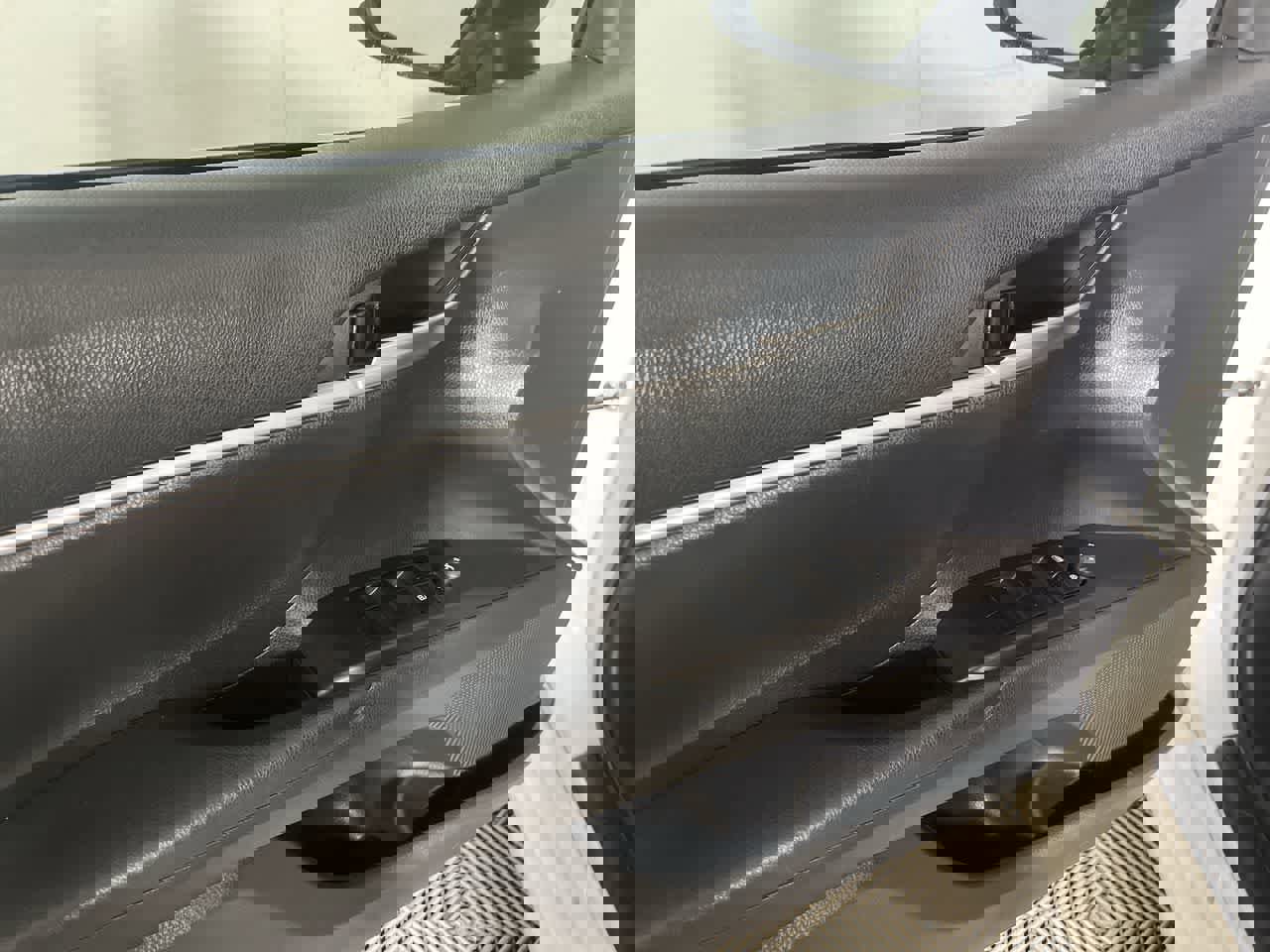 Used 2023 Toyota Camry LE image 13