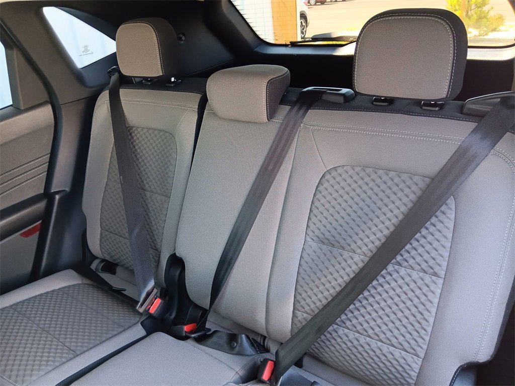 Used 2022 Ford Escape SE image 24