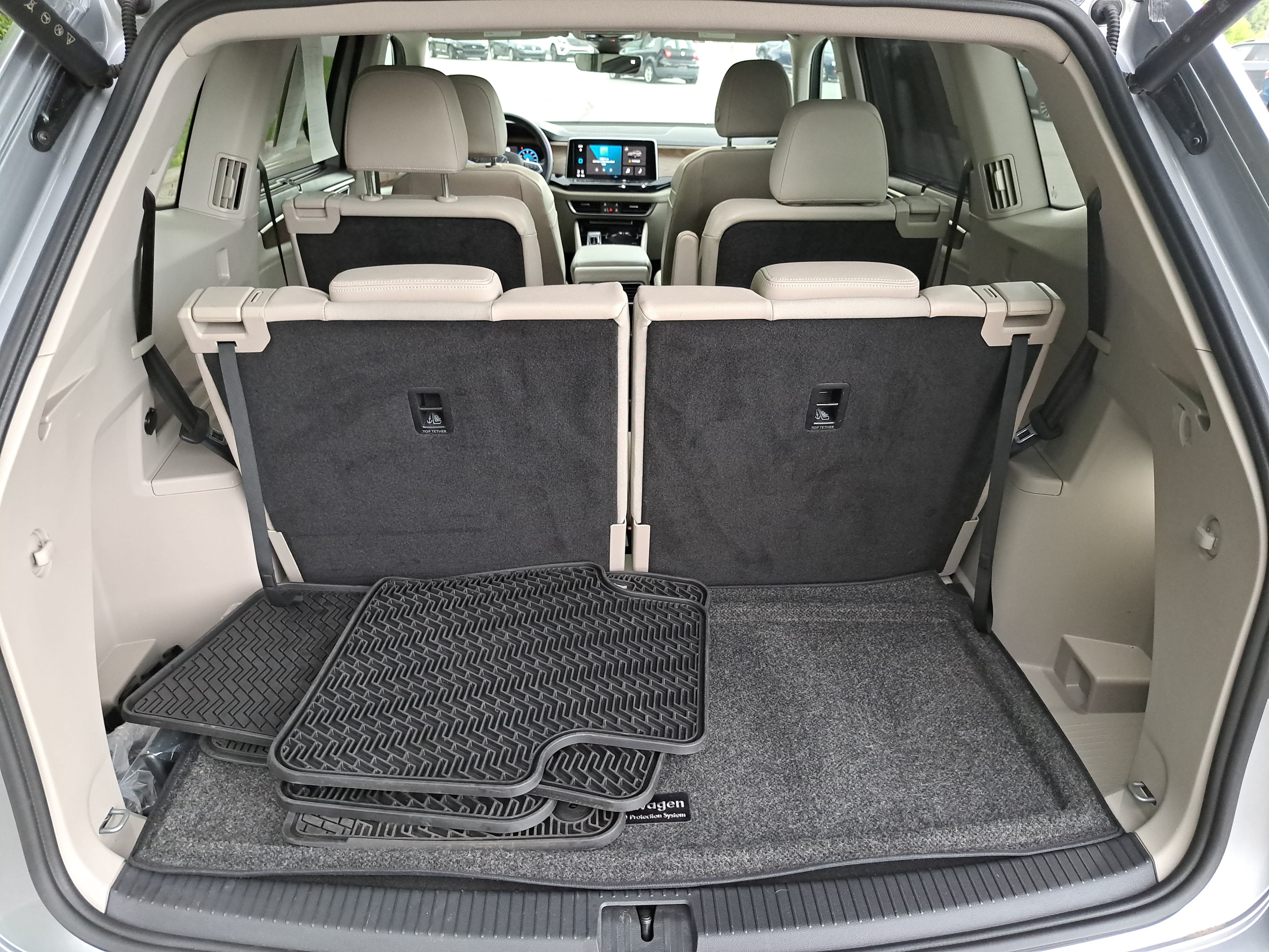Certified 2026 Volkswagen Atlas SE w/ Black Wheel Package FWD image 13