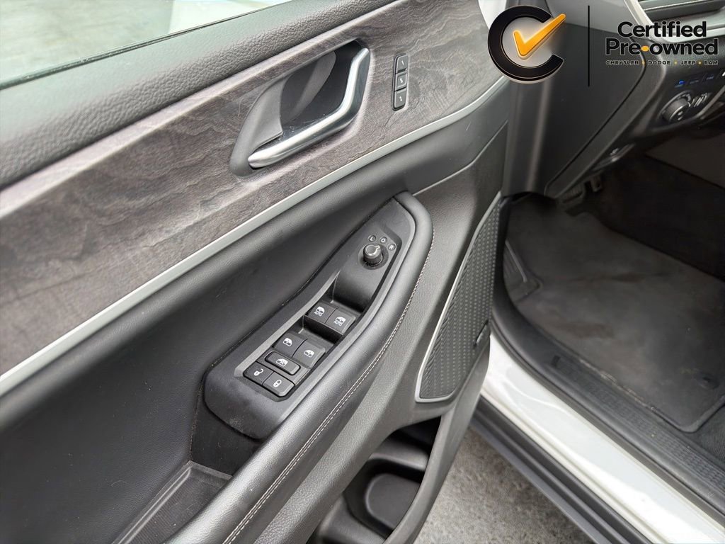 Certified 2022 Jeep Grand Cherokee Limited 4xe AWD/4WD image 54