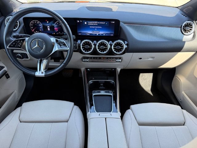 Used 2025 Mercedes-Benz GLA 250 image 21