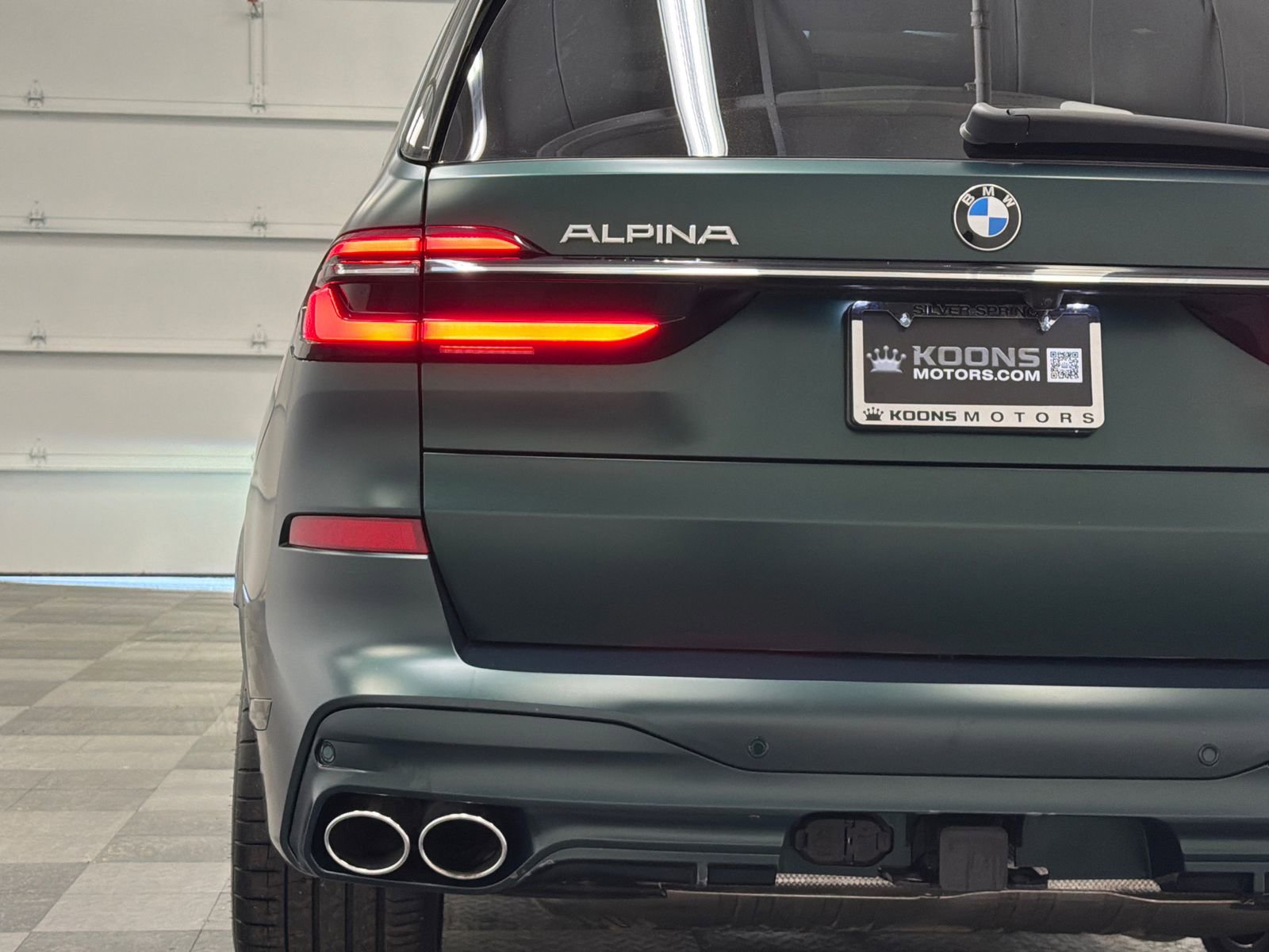 Used 2024 BMW ALPINA XB7 image 11