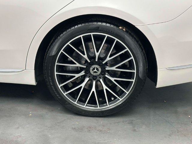 Used 2022 Mercedes-Benz S 580 4MATIC Sedan w/ Rear Seat Package image 28
