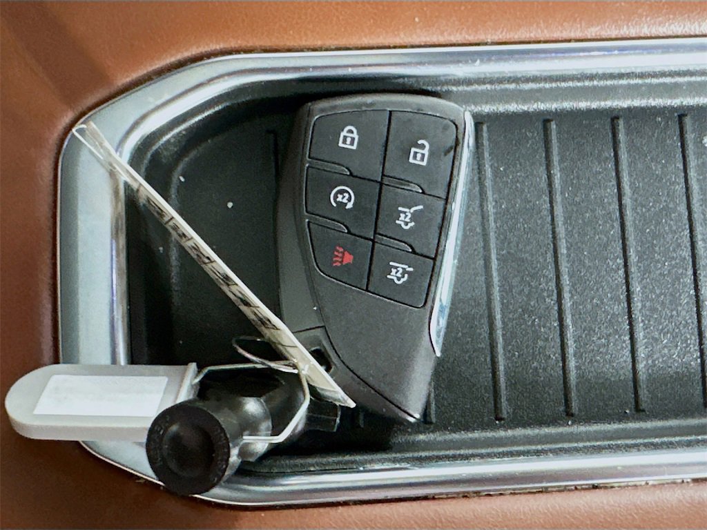 Used 2023 GMC Yukon Denali Ultimate image 35