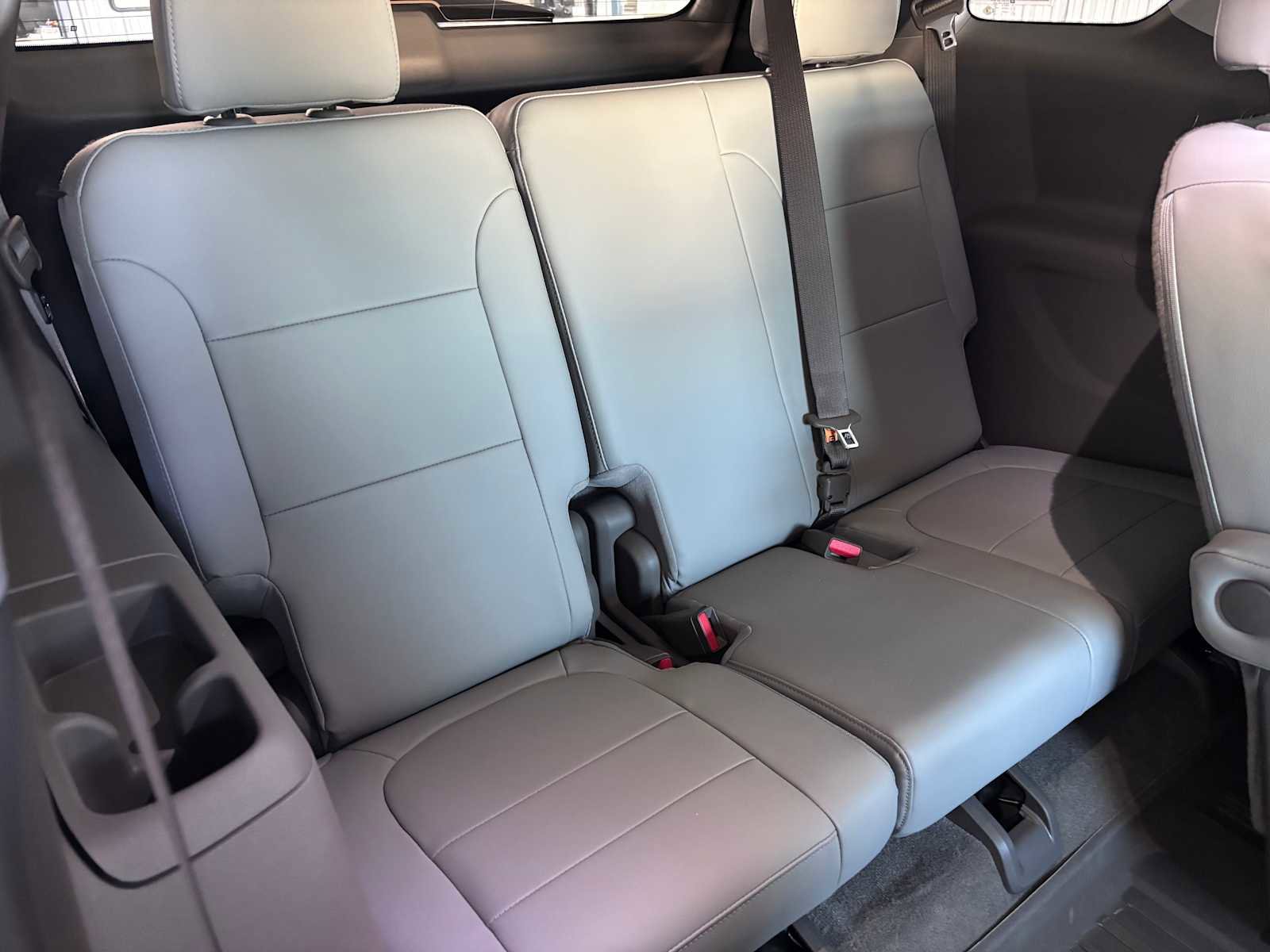 Used 2020 Chevrolet Traverse Premier w/ LPO, Floor Liner Package FWD image 12