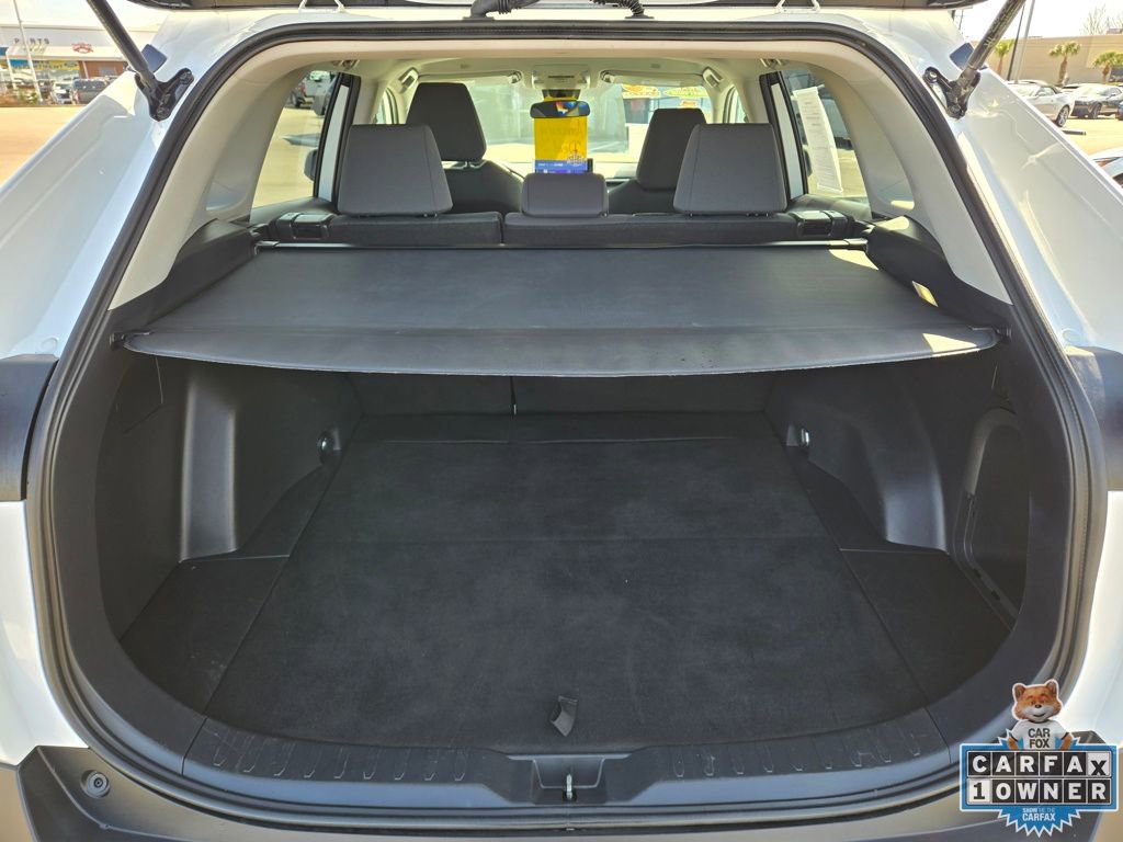 Used 2025 Toyota RAV4 XLE image 17
