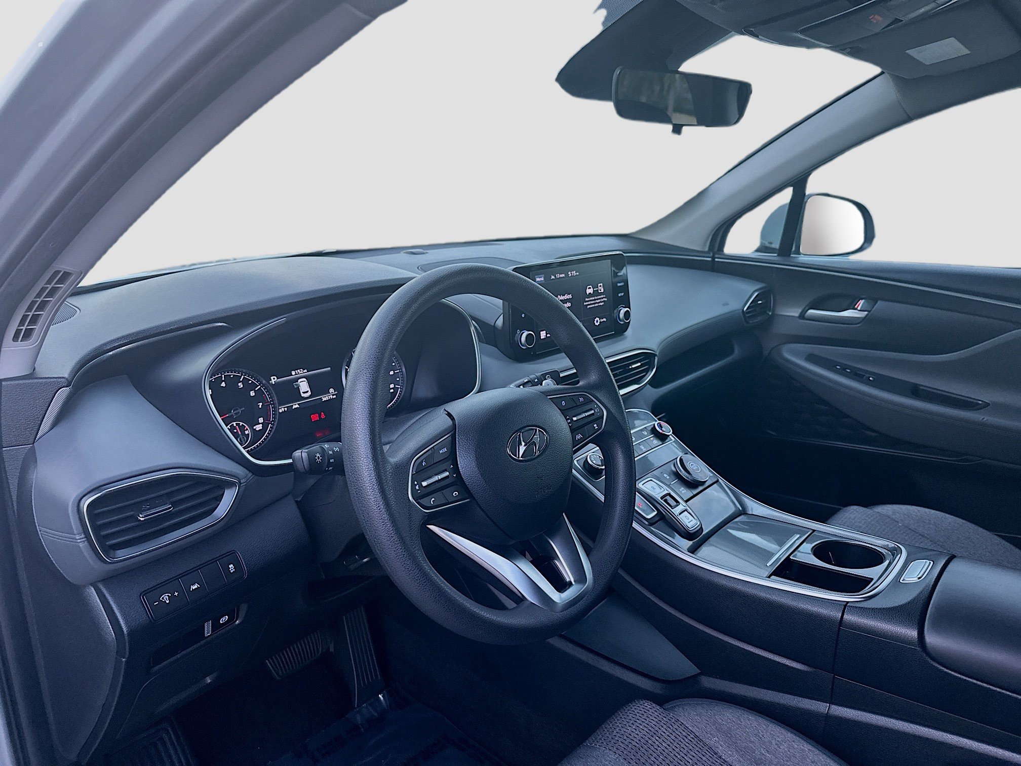 Used 2023 Hyundai Santa Fe SE image 7