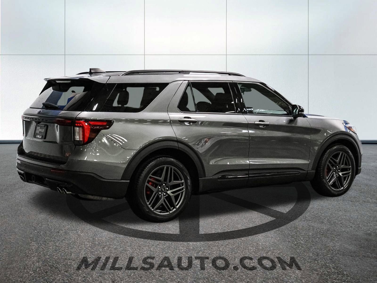 Certified 2025 Ford Explorer ST image 8