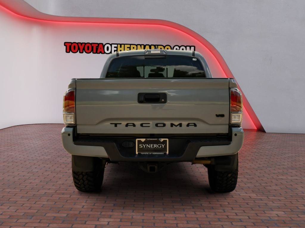 Used 2020 Toyota Tacoma TRD Sport w/ Technology Package RWD image 6