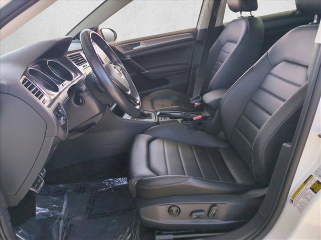 Used 2018 Volkswagen Golf Alltrack SEL image 16