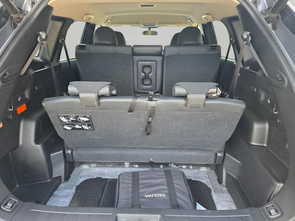 Used 2023 Mitsubishi Outlander SE image 37