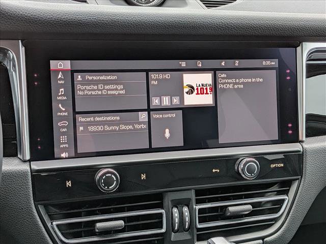 Certified 2023 Porsche Macan image 17