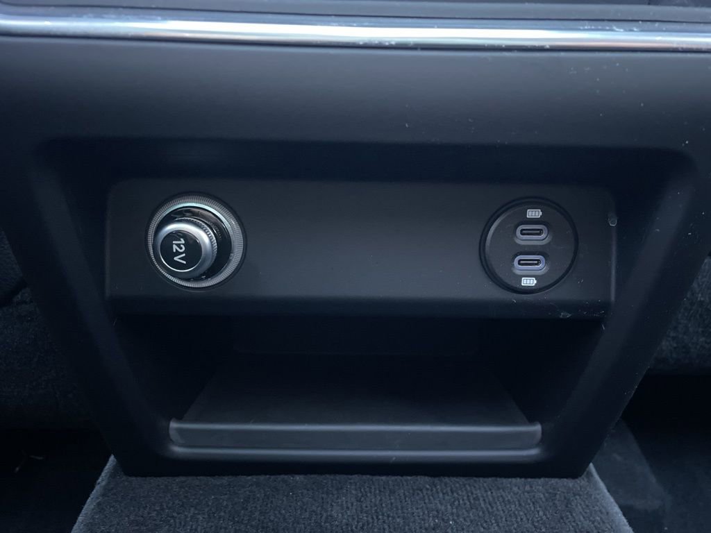 Certified 2023 Porsche Cayenne Platinum Edition image 23