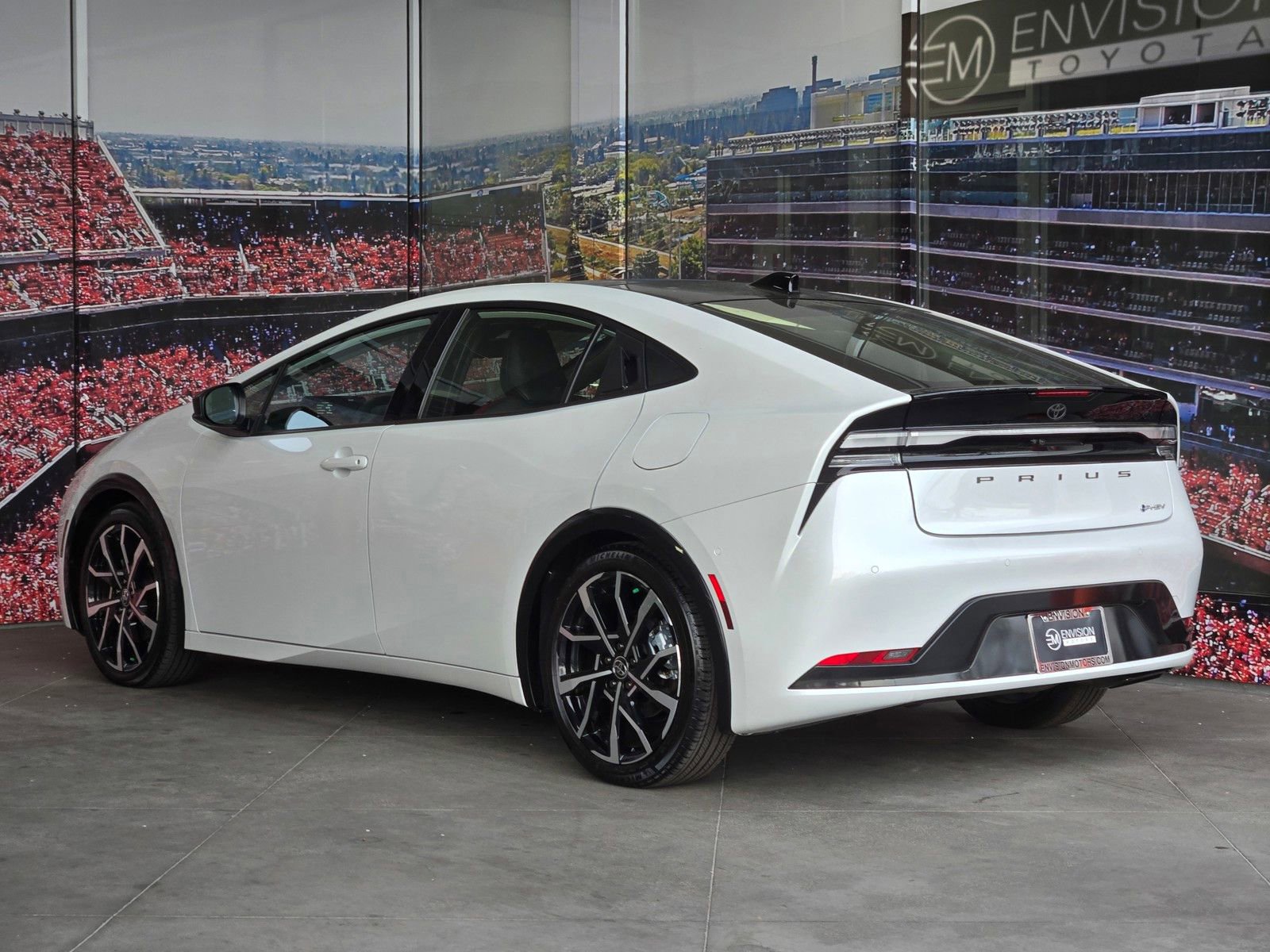 Used 2026 Toyota Prius Plug-In Hybrid w/ Limited Premium Package image 6