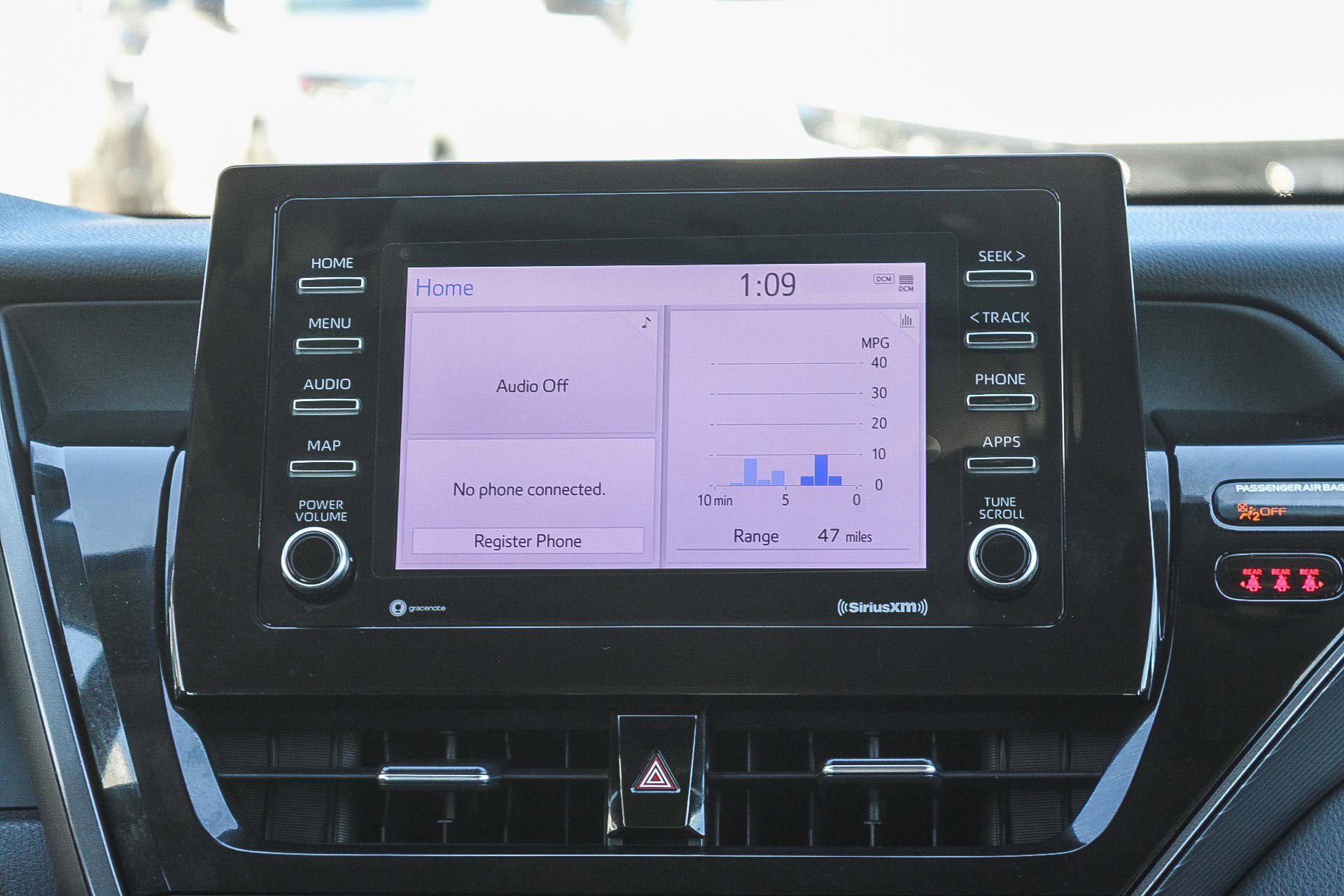 Used 2023 Toyota Camry SE image 15