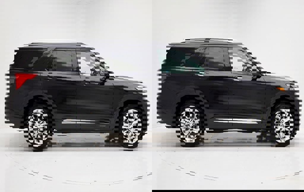 Used 2022 Ford Explorer Platinum w/ Equipment Group 601A video 2