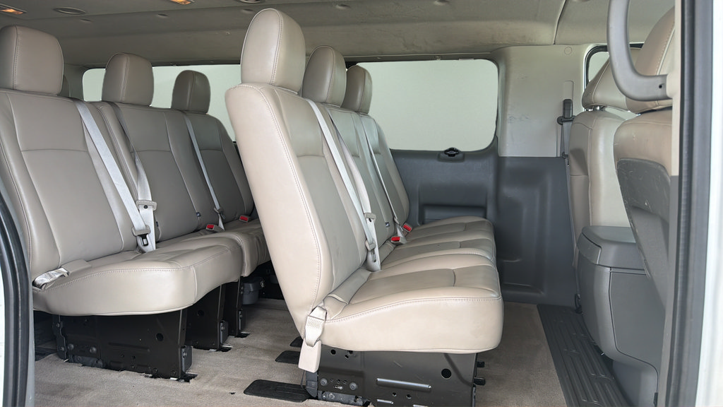 Used 2019 Nissan NV 3500 SL RWD image 16