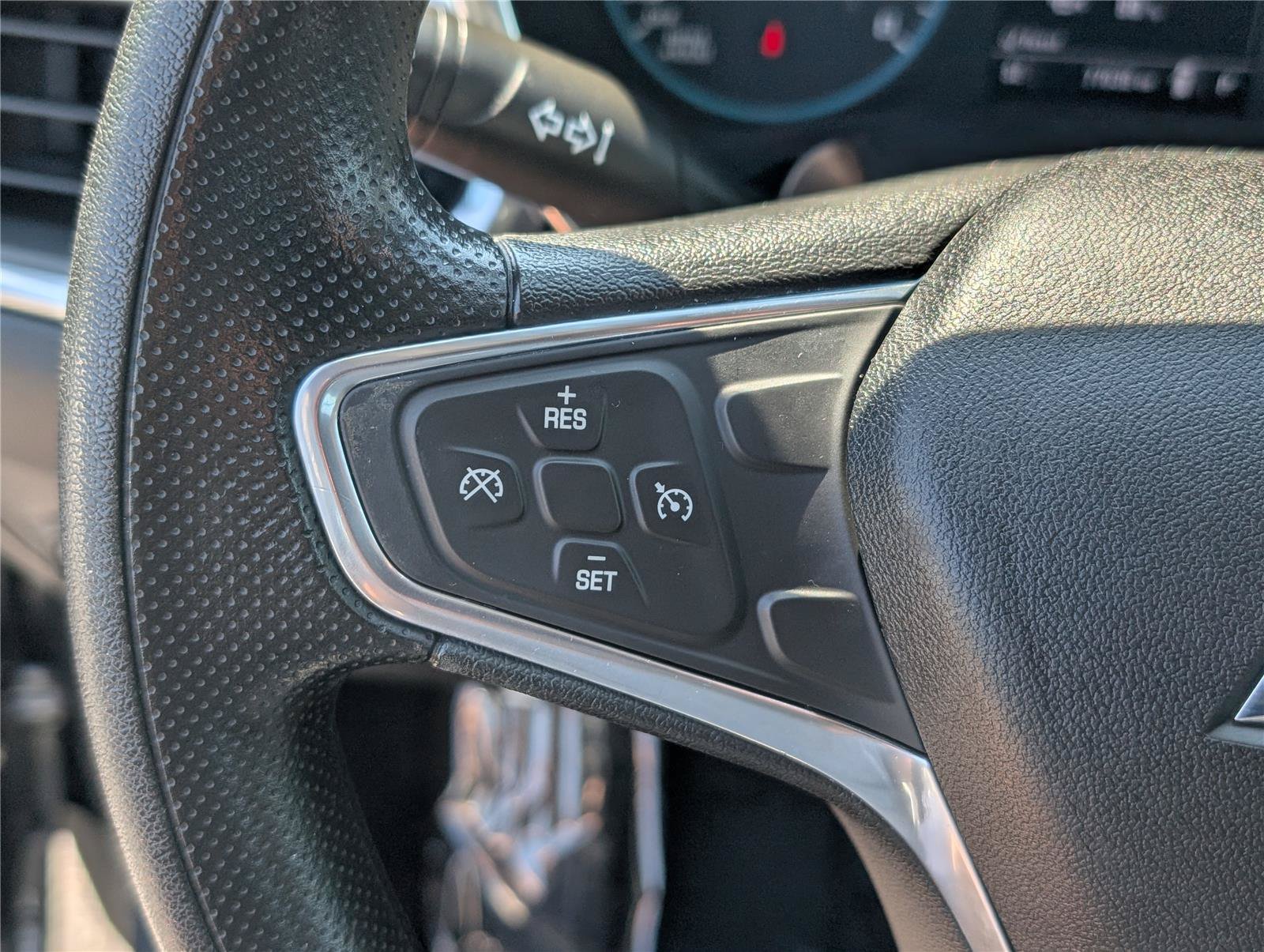 Used 2019 Chevrolet Equinox LS FWD image 20