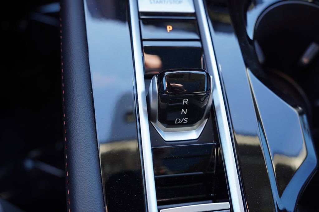 Used 2024 Volkswagen Atlas Peak Edition SEL image 33