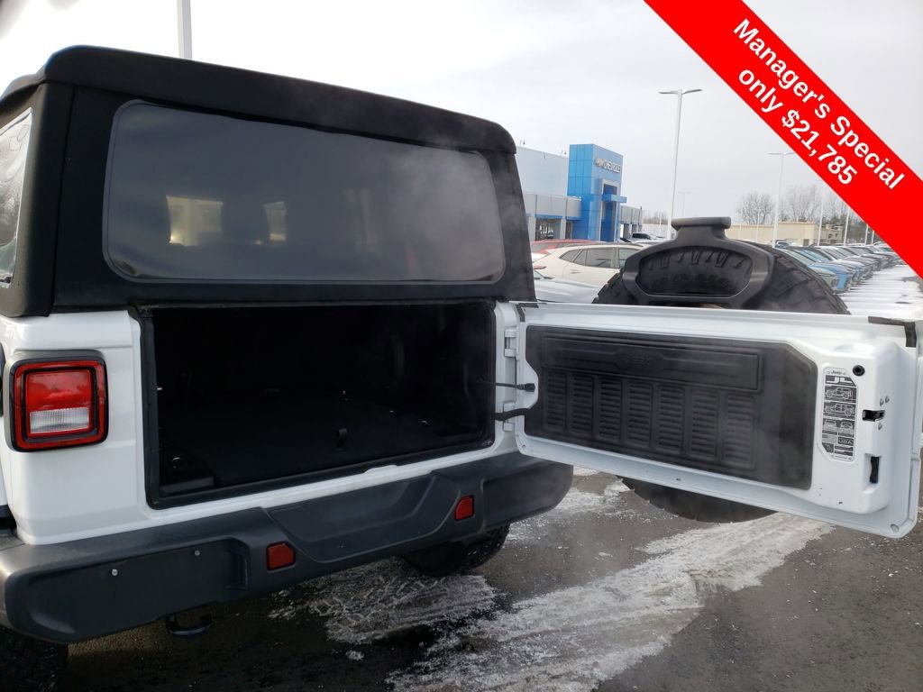 Used 2018 Jeep Wrangler Unlimited Sahara image 21