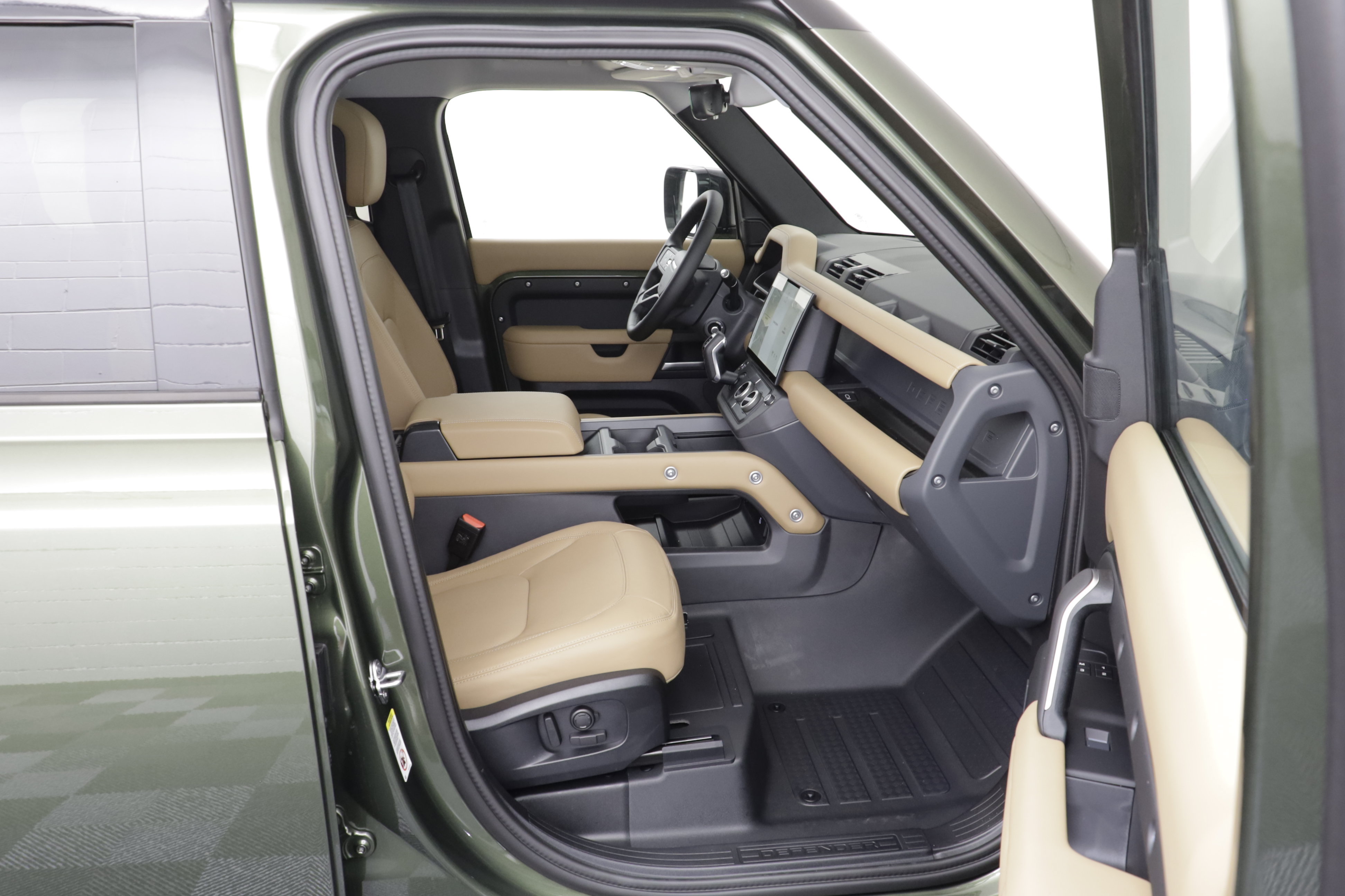 New 2026 Land Rover Defender 110 S AWD/4WD image 21