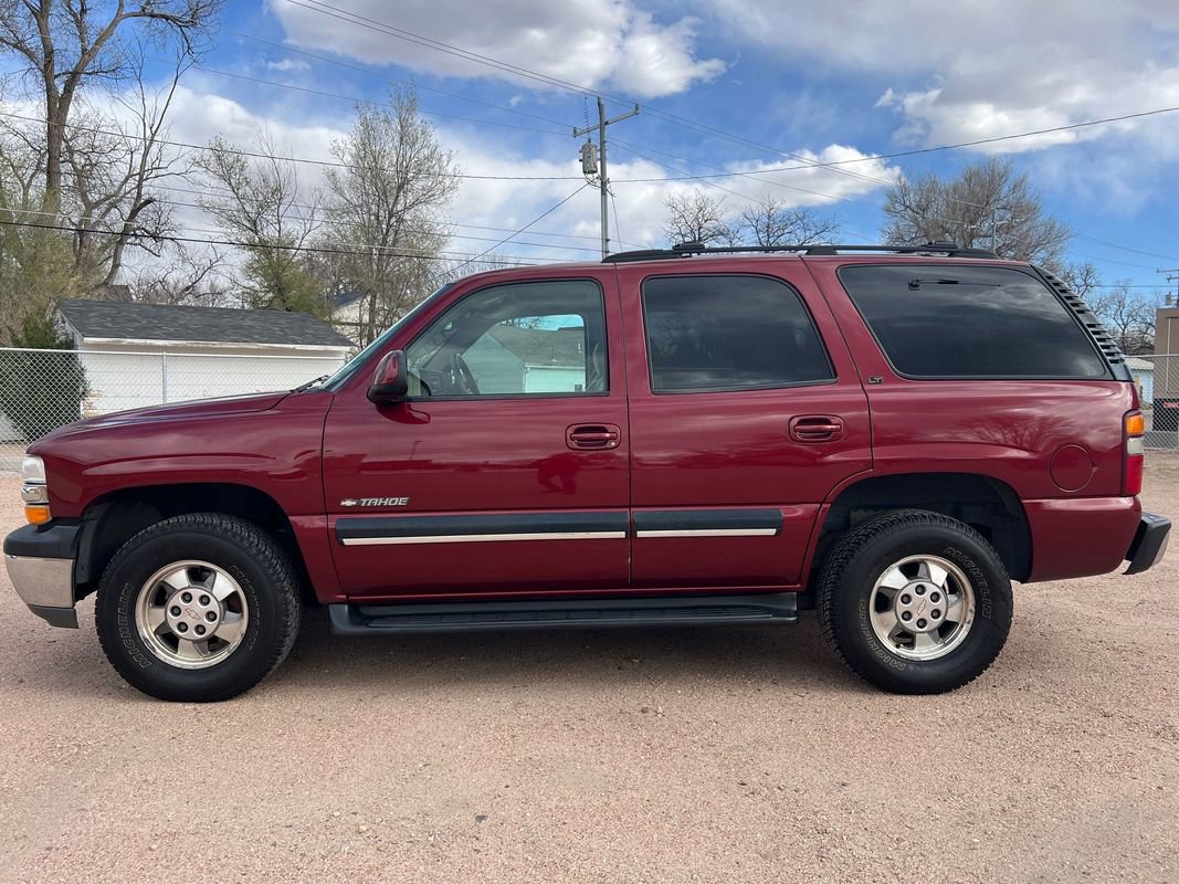 Used 2001 Chevrolet Tahoe LT w/ LT Preferred Equipment Group AWD/4WD image 4