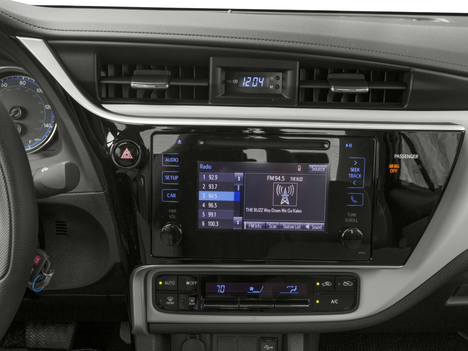 Used 2017 Toyota Corolla LE FWD image 13