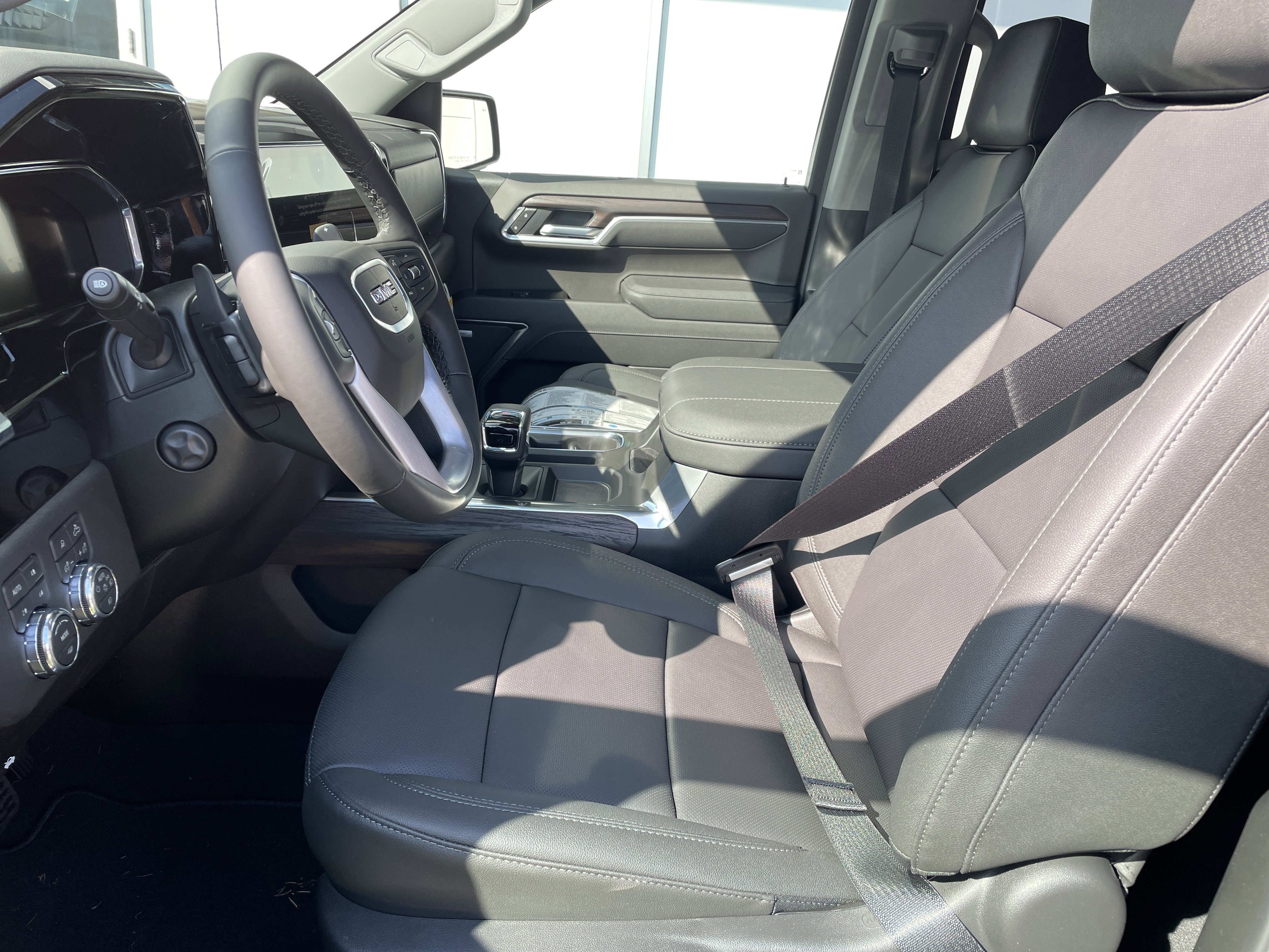 New 2026 GMC Sierra 1500 SLT w/ SLT Premium Package image 13